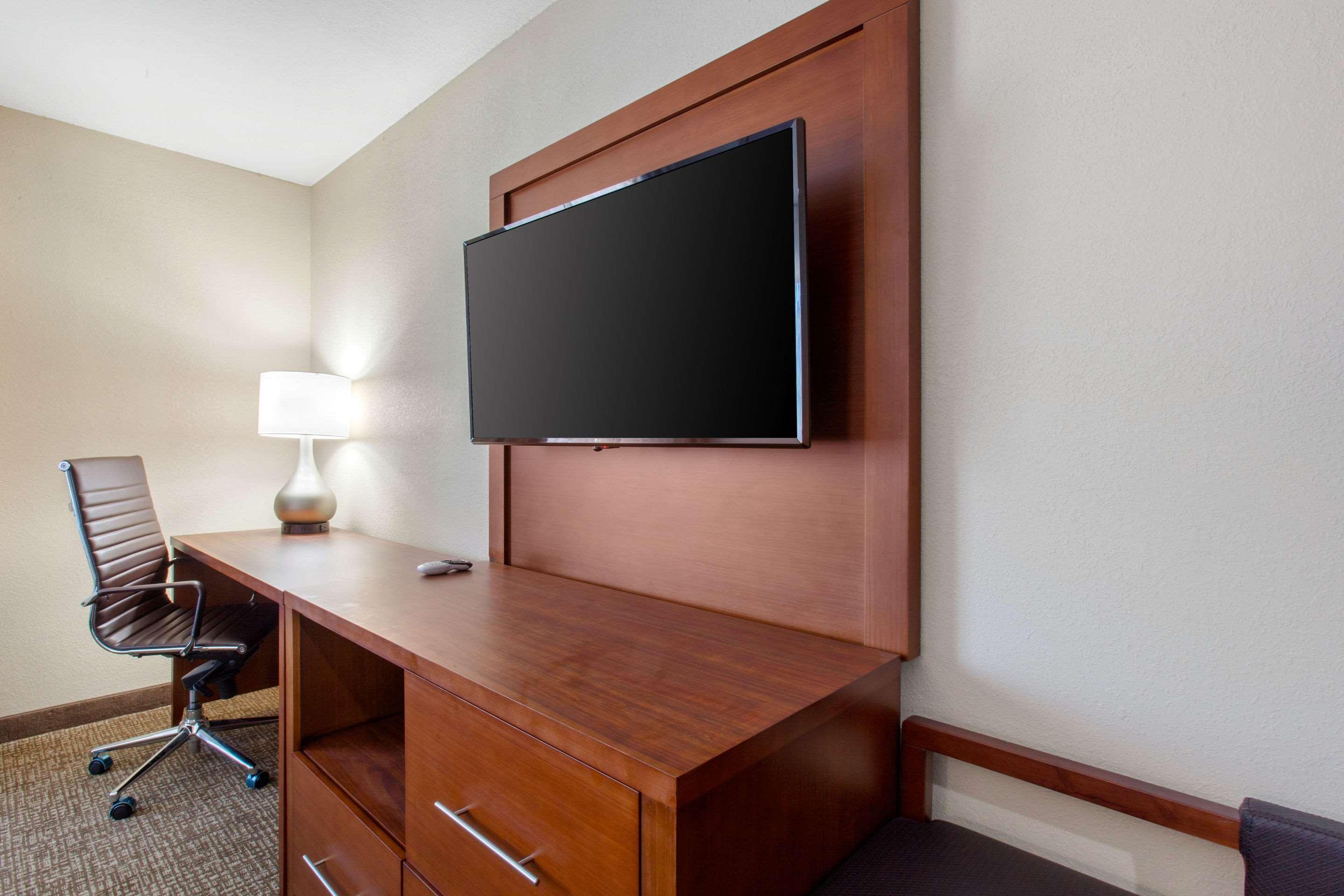 Comfort Inn & Suites Pinetop Show Low Lakeside Buitenkant foto
