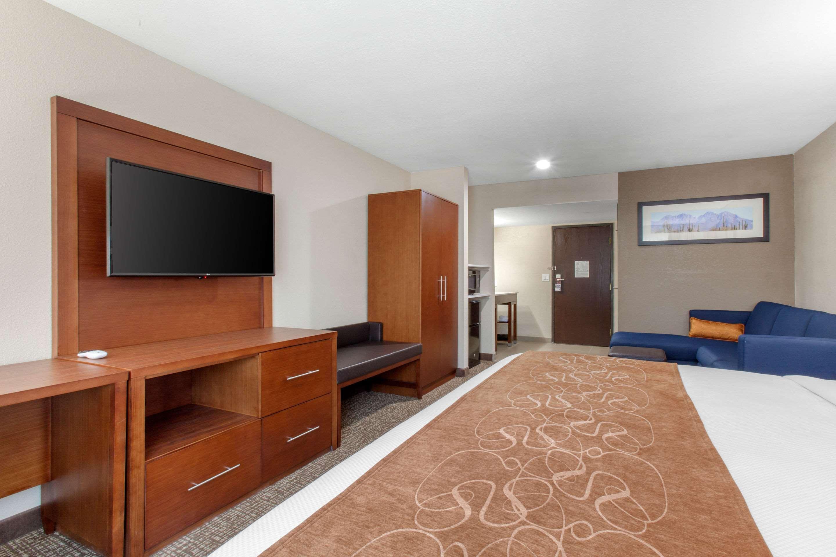 Comfort Inn & Suites Pinetop Show Low Lakeside Buitenkant foto